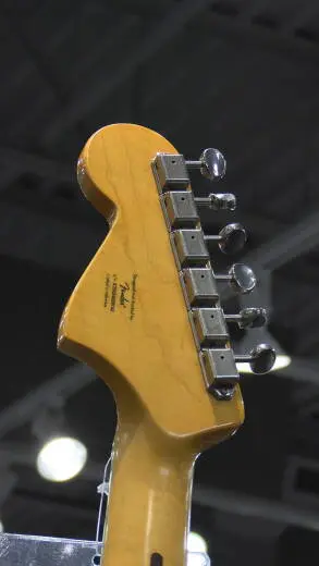 Squier - Bass VI LRL 3TSB 2